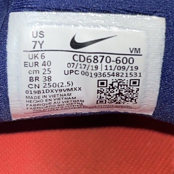 Nike Air Max 270 React GS “Crimson Navy” Youth Size 7Y - Picture 8 of 9